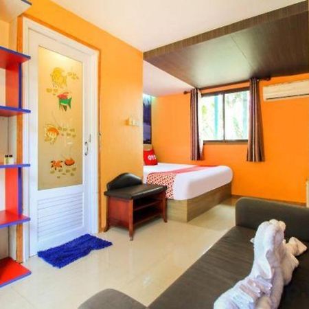 Oyo 271 The Resort Romklao Bangkok Dış mekan fotoğraf